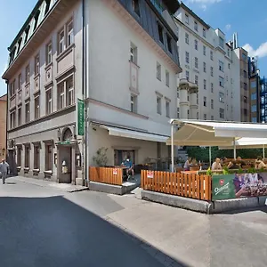 vizitați hotelul